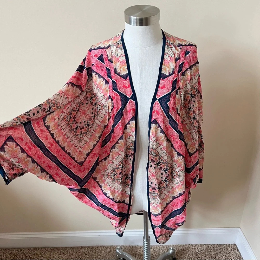 Feathers By Tolani Geometric Print Shawl Kimono T… - image 3